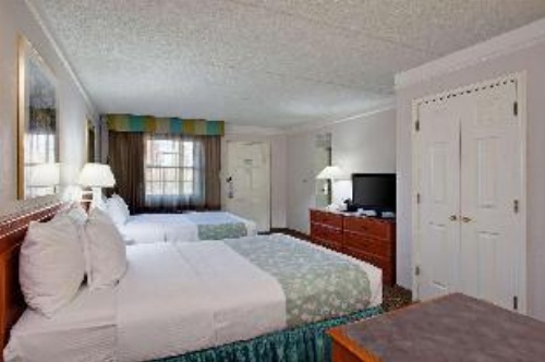 Super 8 by Wyndham San Bernardino image 8